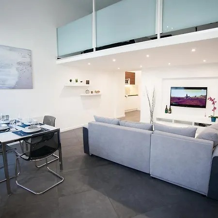 Stylish Loft With Balcony Lejlighed Budapest